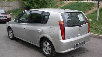 2002 Toyota Opa Pics