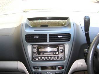 2002 Toyota Opa Pictures