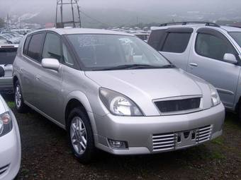 2002 Toyota Opa Photos