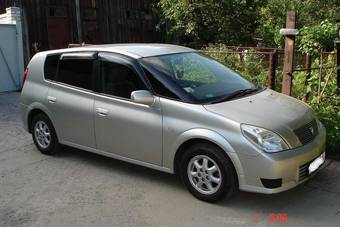 2002 Toyota Opa Pictures