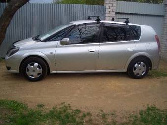 2002 Toyota Opa Pictures