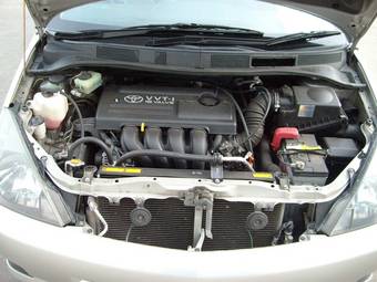 2002 Toyota Opa Photos