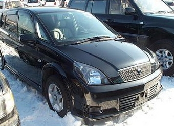 2003 Toyota Opa