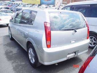 2003 Toyota Opa