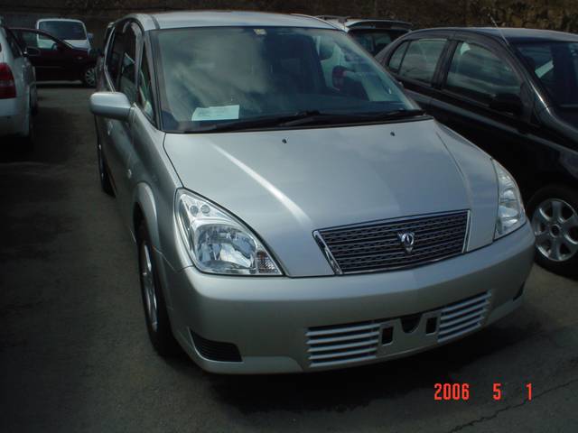 2003 Toyota Opa
