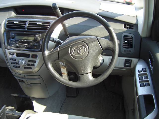 2003 Toyota Opa
