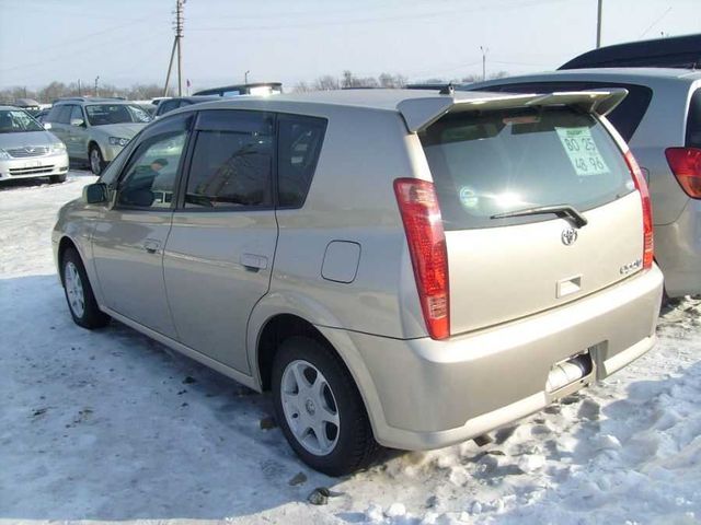 2003 Toyota Opa