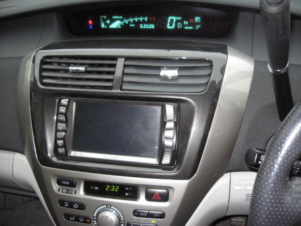 2003 Toyota Opa
