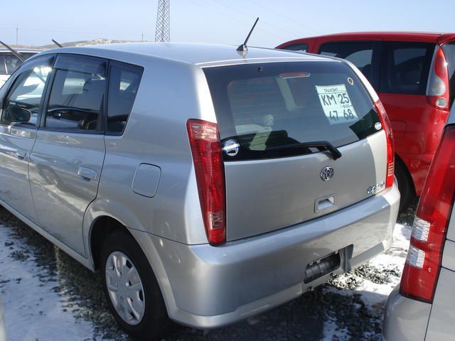 2003 Toyota Opa
