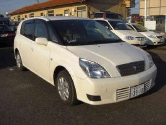 2003 Toyota Opa