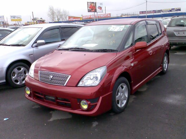 2003 Toyota Opa