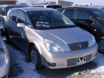 2003 Toyota Opa Pictures