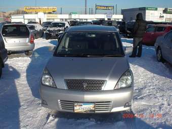 2003 Toyota Opa Photos