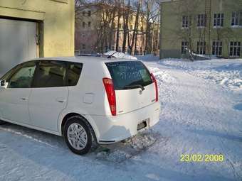 2003 Toyota Opa Photos