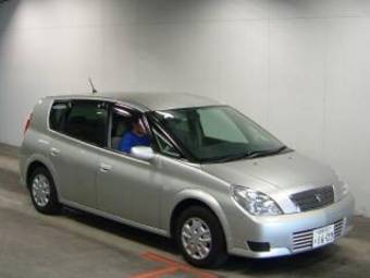 2003 Toyota Opa Photos