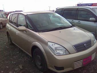 2003 Toyota Opa Pictures