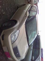 2003 Toyota Opa Pictures
