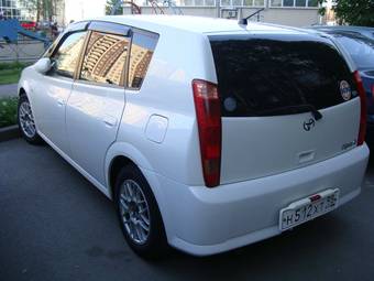 2003 Toyota Opa Pictures