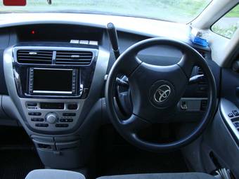 2003 Toyota Opa Pics