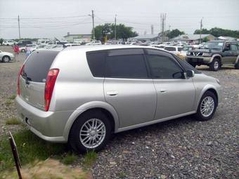 2003 Toyota Opa Pictures