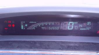2003 Toyota Opa Pictures