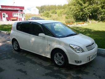 2003 Toyota Opa Pics