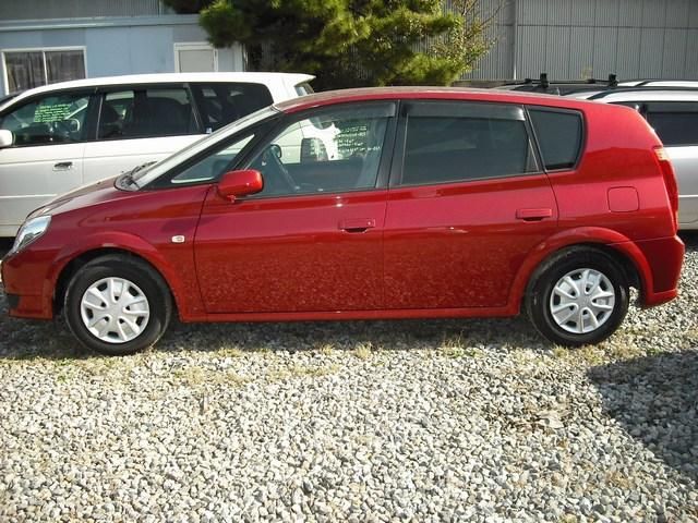 2004 Toyota Opa