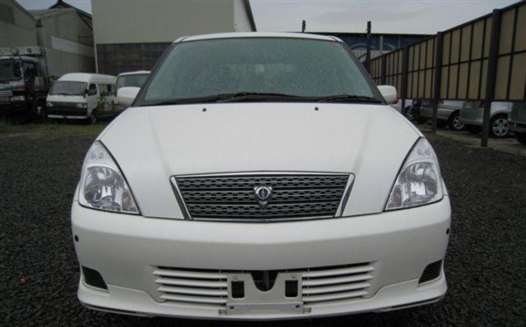 2004 Toyota Opa