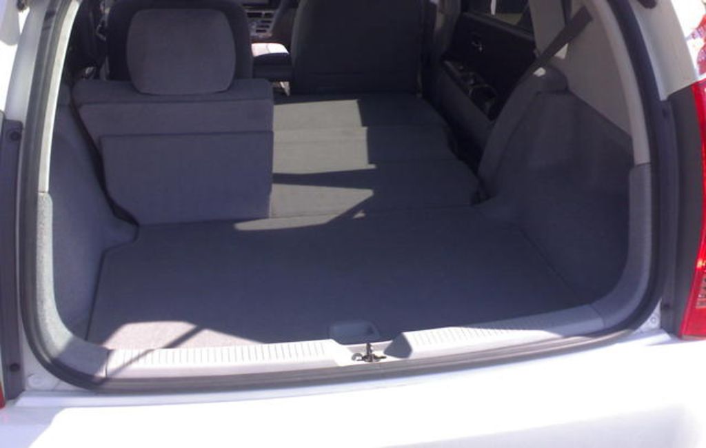 2004 Toyota Opa