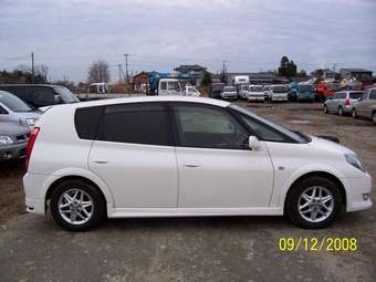 2004 Toyota Opa