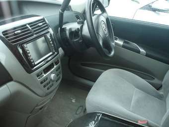 2004 Toyota Opa Photos
