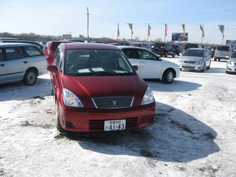 2004 Toyota Opa Photos
