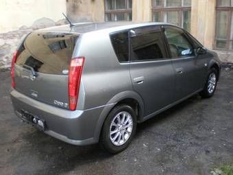 2004 Toyota Opa Photos