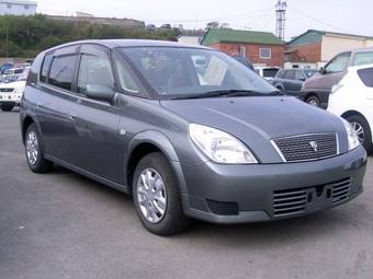 2004 Toyota Opa Photos