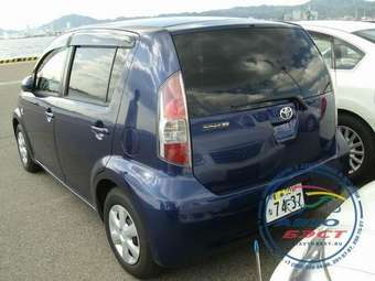 2004 Toyota Passo Photos