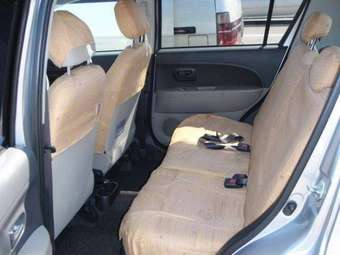 2004 Toyota Passo Pictures