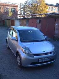 2004 Toyota Passo Pictures