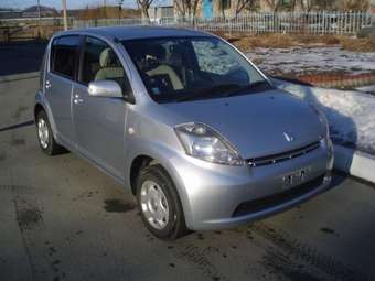 2004 Toyota Passo Pics