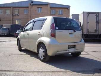 2004 Toyota Passo Pics