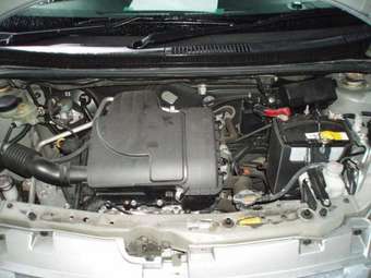 2004 Toyota Passo Photos