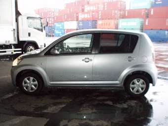 2004 Toyota Passo Wallpapers
