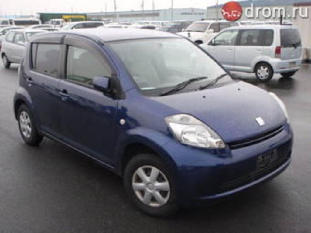 2004 Toyota Passo