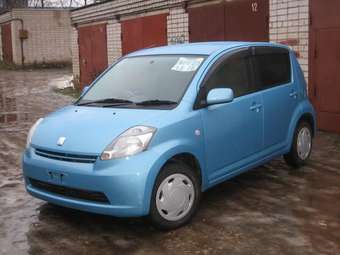 2004 Toyota Passo Photos