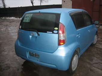2004 Toyota Passo Photos