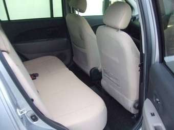 2004 Toyota Passo Pictures