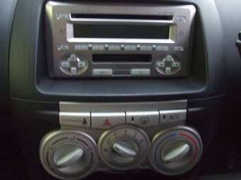 2004 Toyota Passo Pictures