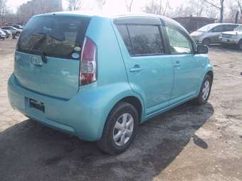 2004 Toyota Passo Photos