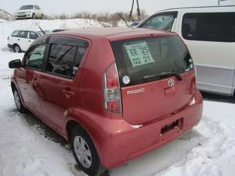 2004 Toyota Passo Pictures