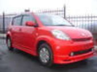 2004 Toyota Passo Pictures