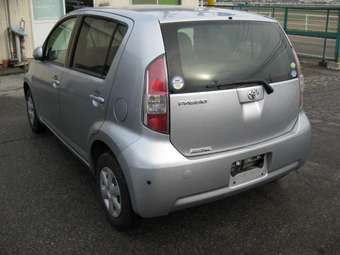 2004 Toyota Passo Pics